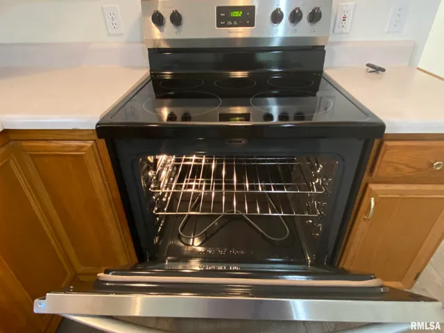 $1,550 | 2405 Checkerberry Lane, Springfield, IL 62711