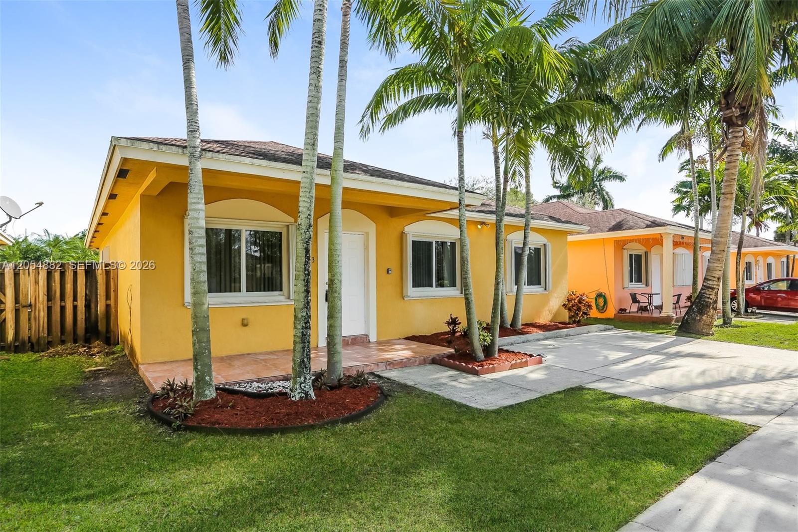 213 Southwest 15th Place Homestead, FL 33030 - Photo 2 of 15