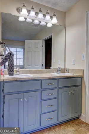 $325,000 | 160 Aaron Court, Forsyth, GA 31029