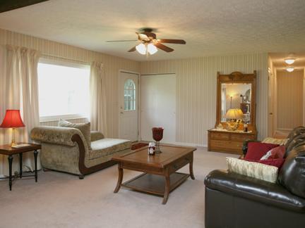 2380 Burnside Road Northwest Pataskala, OH 43062 - Photo 4 of 25