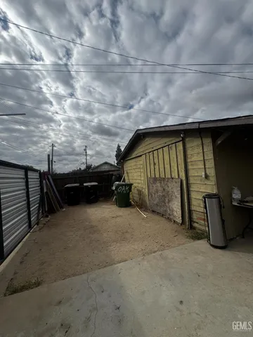 a view of terrace with seating space