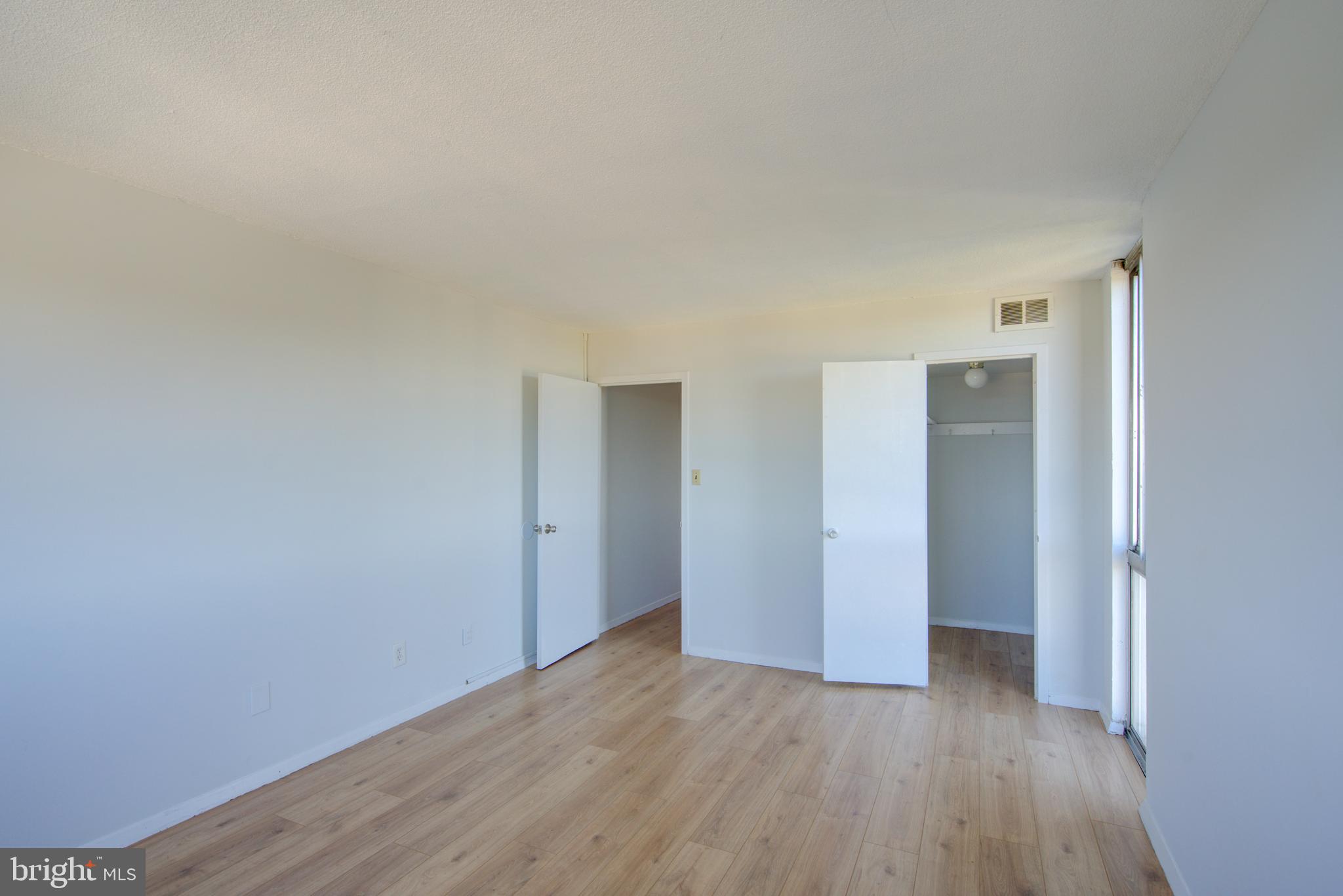 1836 Metzerott Road, Unit 1901 Hyattsville, MD 20783 - Photo 31 of 38 Bedroom 3