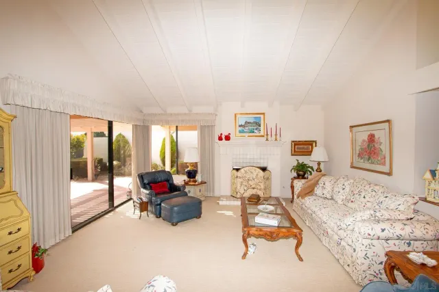 $999,000 | 18038 Caminito Balata, San Diego, CA 92128