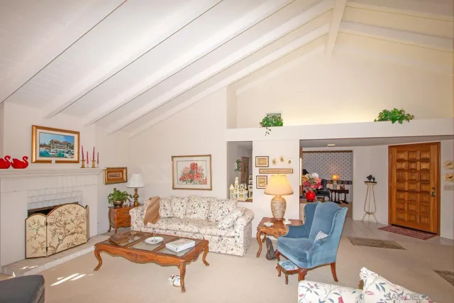 $999,000 | 18038 Caminito Balata, San Diego, CA 92128