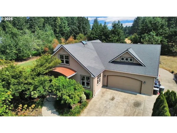 $945,000 | 84545 Drew Lane, Pleasant Hill, OR 97455