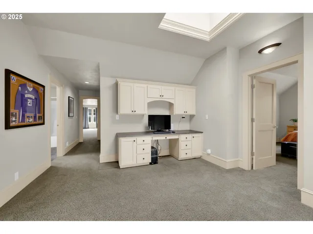 $1,098,000 | 84545 Drew Lane, Pleasant Hill, OR 97455