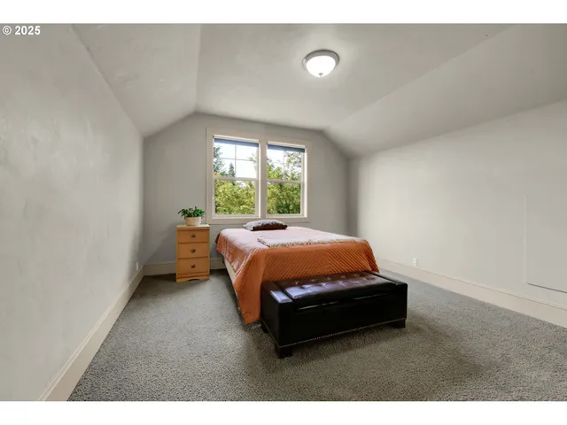 $1,098,000 | 84545 Drew Lane, Pleasant Hill, OR 97455