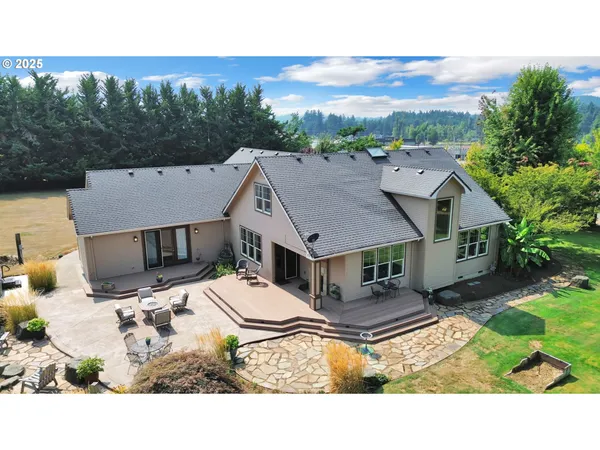 $945,000 | 84545 Drew Lane, Pleasant Hill, OR 97455
