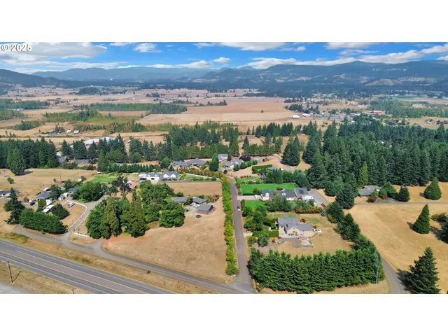 $1,098,000 | 84545 Drew Lane, Pleasant Hill, OR 97455
