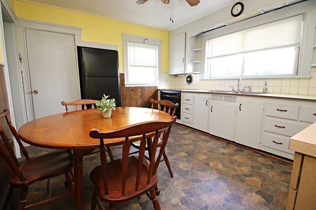 444 Central Street Saugus, MA 01906 - Photo 13 of 37
