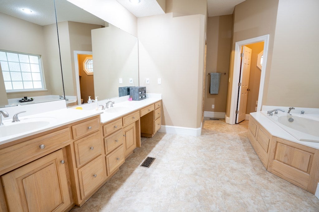 7475 Webb Road Hahira, GA 31632 - Photo 18 of 44 Gallery Image 18