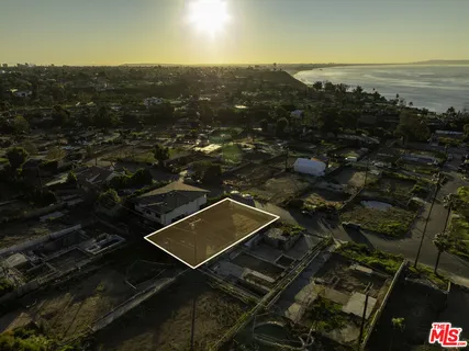 $1,395,000 | 16841 Bollinger Drive, Pacific Palisades, CA 90272