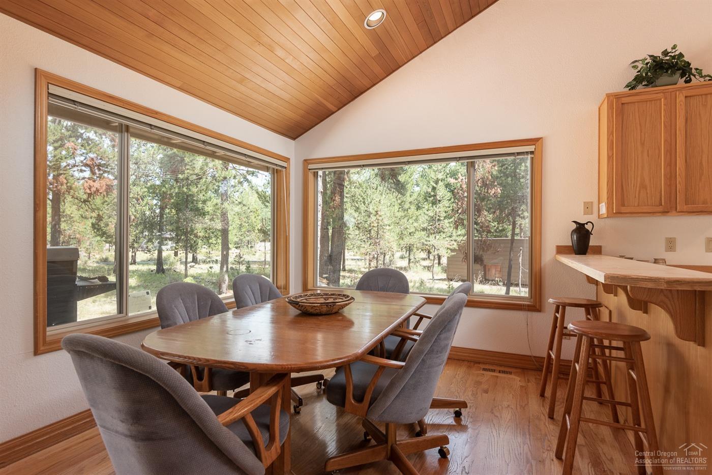 18106 Modoc Lane Sunriver, OR 97707 - Photo 7 of 25 Additional Photo