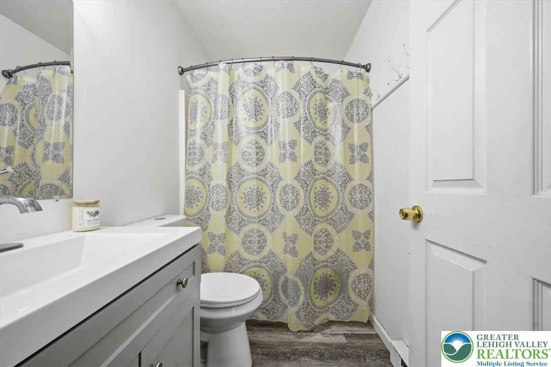 128 Chestnut Street Dingmans Ferry, PA 18328 - Photo 21 of 43 Updated Hall Bath