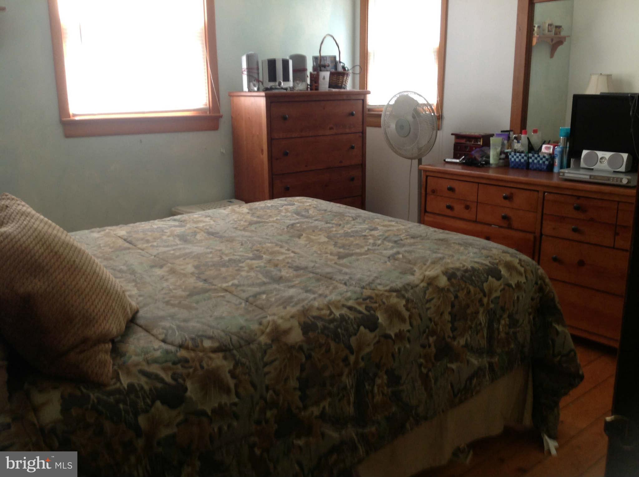 8151 Rogues Road Catlett, VA 20119 - Photo 16 of 24 Second bedroom