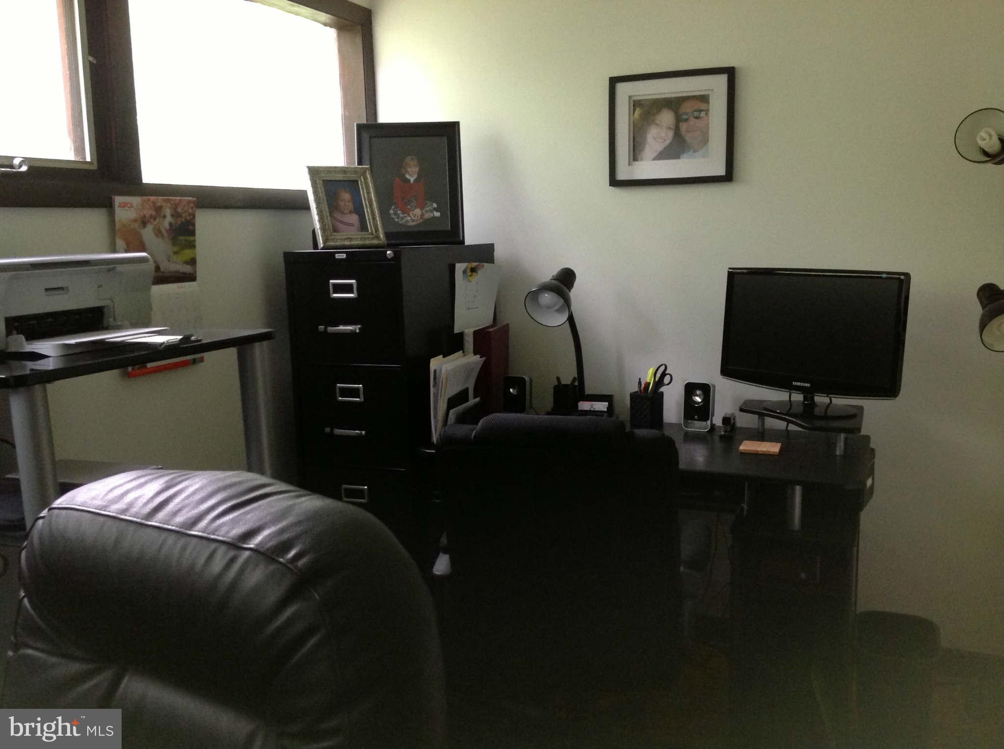 8151 Rogues Road Catlett, VA 20119 - Photo 19 of 24 Third level office