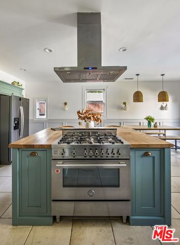 $2,650,000 | 358 South Sycamore Avenue, Los Angeles, CA 90036