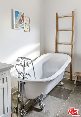 $2,650,000 | 358 South Sycamore Avenue, Los Angeles, CA 90036