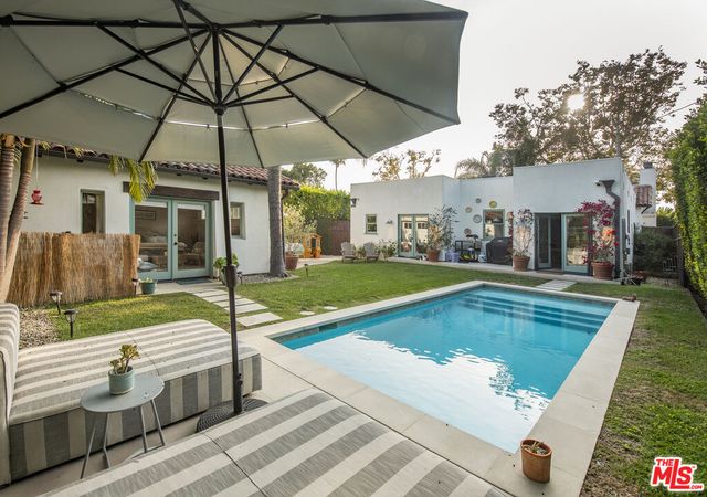 $2,650,000 | 358 South Sycamore Avenue, Los Angeles, CA 90036