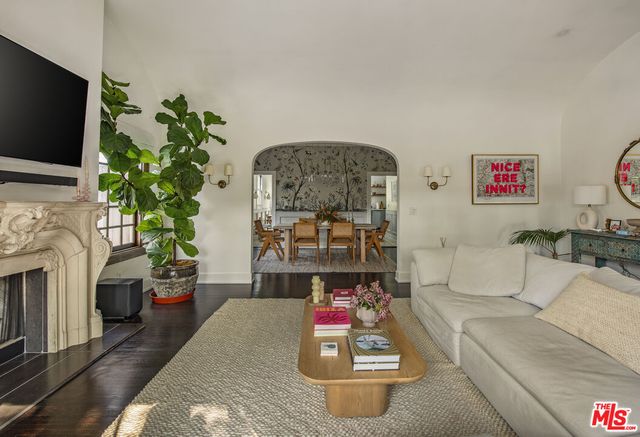 $2,650,000 | 358 South Sycamore Avenue, Los Angeles, CA 90036