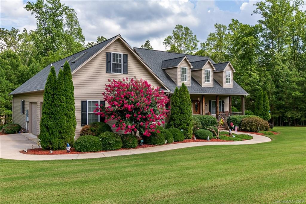 155 Roslyn Road Troy, NC 27371 - Photo 4 of 37 Gallery Image 4