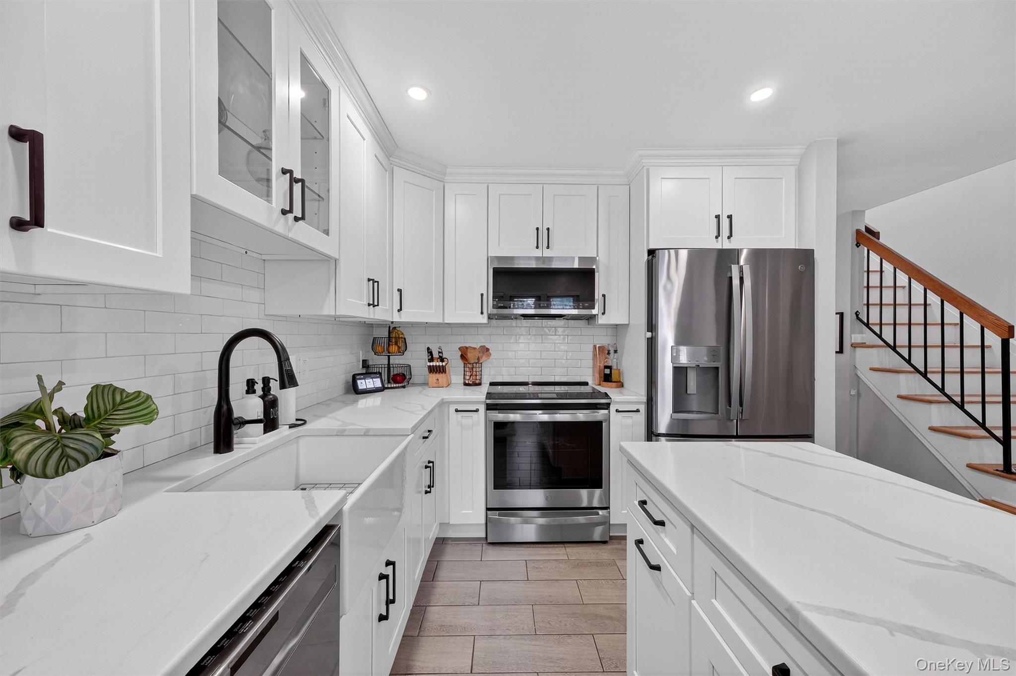 6 Elmwood Circle Peekskill, NY 10566 - Photo 6 of 24