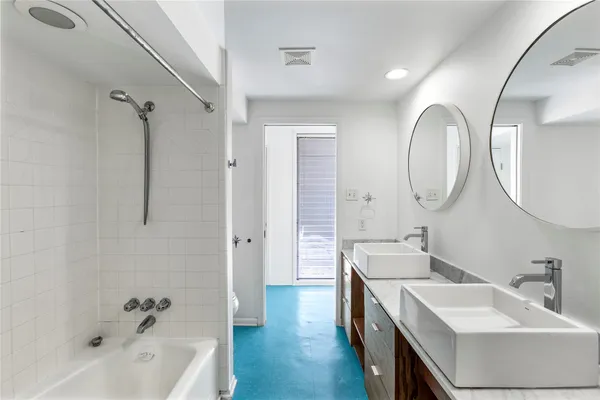$4,250 | 1310 Harbor View Drive, Galveston, TX 77550