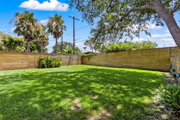 $4,250 | 1310 Harbor View Drive, Galveston, TX 77550