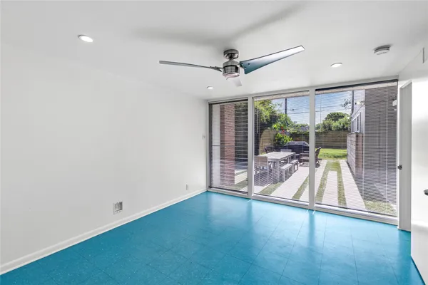 $4,250 | 1310 Harbor View Drive, Galveston, TX 77550