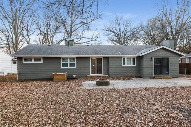 $2,395 | 508 East 109th Street, Kansas City, MO 64131