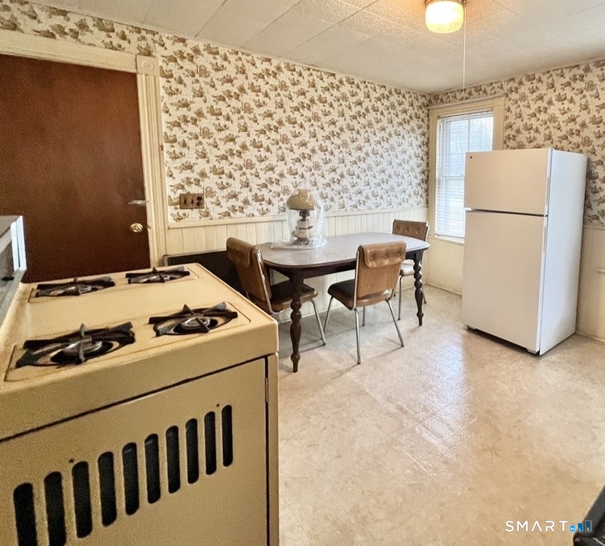 20 Prospect Place Torrington, CT 06790 - Photo 15 of 31