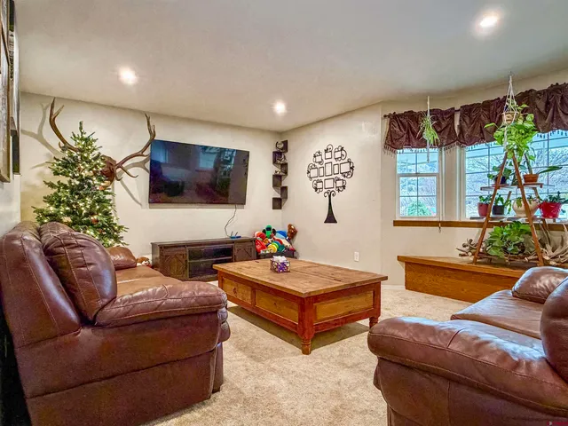 $419,900 | 114 Meadowbrook Court, Paonia, CO 81428