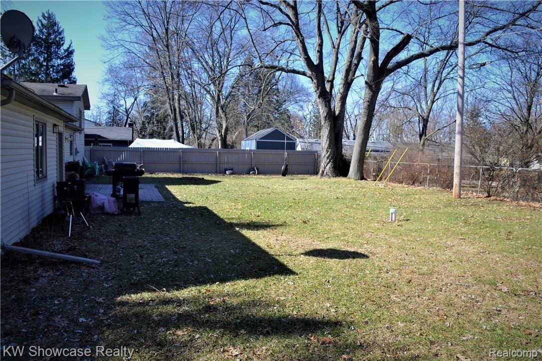 264 Oriole Road Commerce Township, MI 48382 - Photo 15 of 18 DSC_0024 (2).JPG