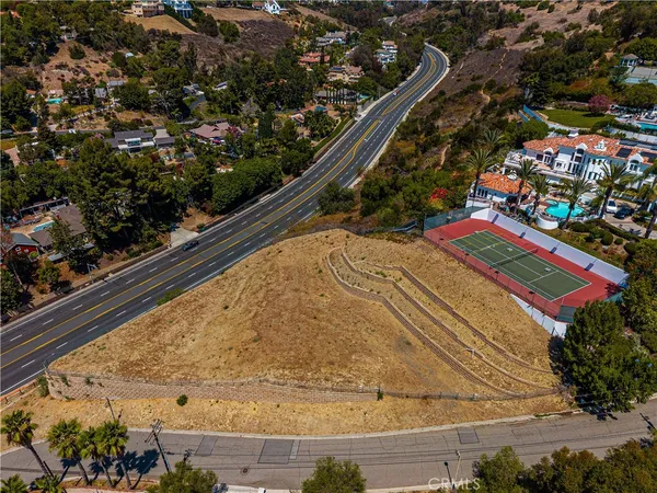 $950,000 | 10583 Brier Lane, North Tustin, CA 92705