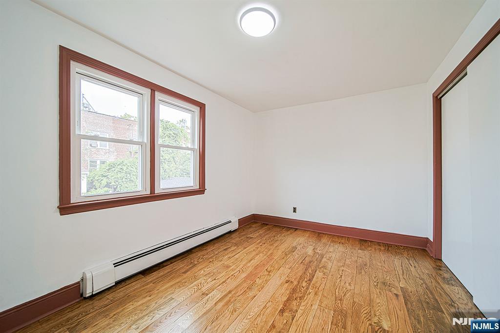 709 Kingsland Avenue Ridgefield, NJ 07657 - Photo 28 of 36 Gallery Image 28
