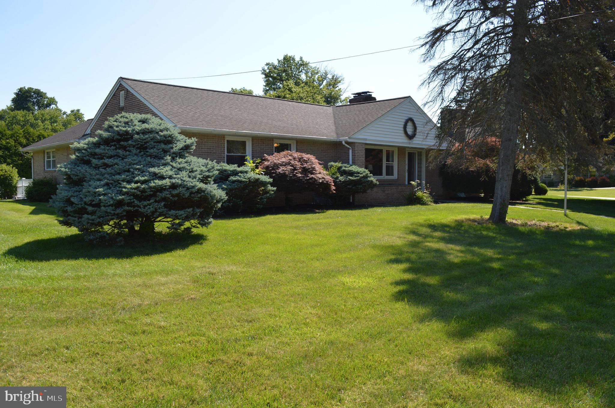 95 Russell Road Phoenixville, PA 19460 - Photo 2 of 37 Gallery Image 2