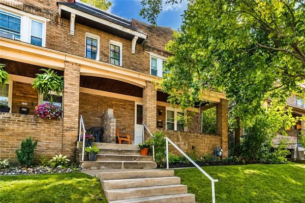 $1,375 | 754 Shady Drive East, Pittsburgh, PA 15228