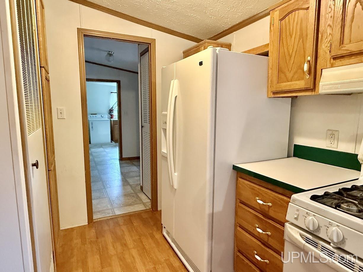 3873 14.5 Road Escanaba, MI 49829 - Photo 11 of 41