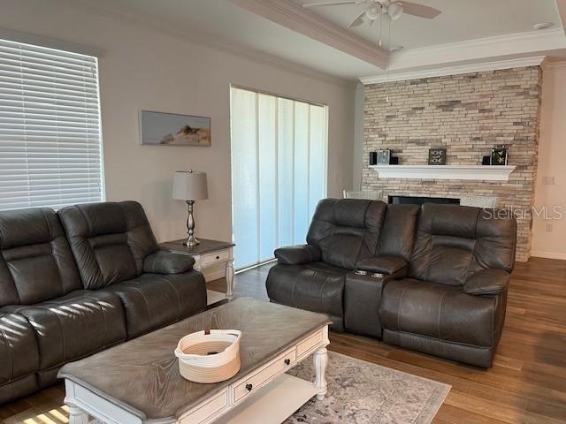 7882 Southwest 85th Loop Ocala, FL 34476 - Photo 13 of 27 a living room with furniture and a large window