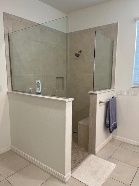 7882 Southwest 85th Loop Ocala, FL 34476 - Photo 17 of 27 a bathroom with a shower