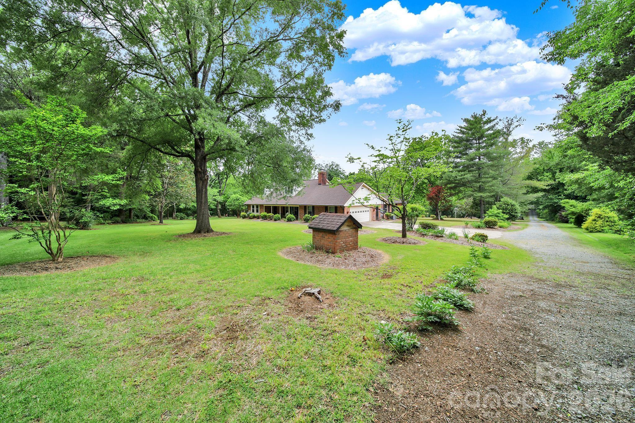 5913 Tom Query Road Charlotte, NC 28213 - Photo 38 of 47 a view of a park with large trees