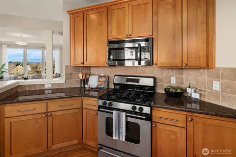 $925,000 | 5950 31st Avenue Southwest, Seattle, WA 98126