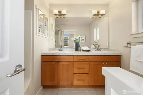 $925,000 | 5950 31st Avenue Southwest, Seattle, WA 98126