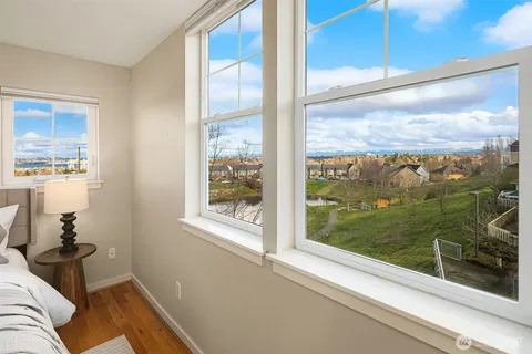 $925,000 | 5950 31st Avenue Southwest, Seattle, WA 98126