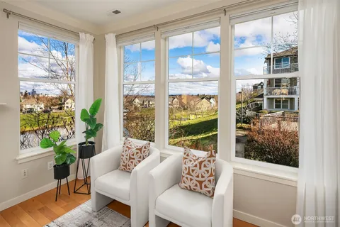 $925,000 | 5950 31st Avenue Southwest, Seattle, WA 98126