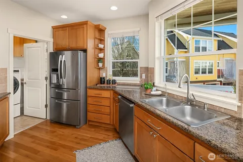 $925,000 | 5950 31st Avenue Southwest, Seattle, WA 98126