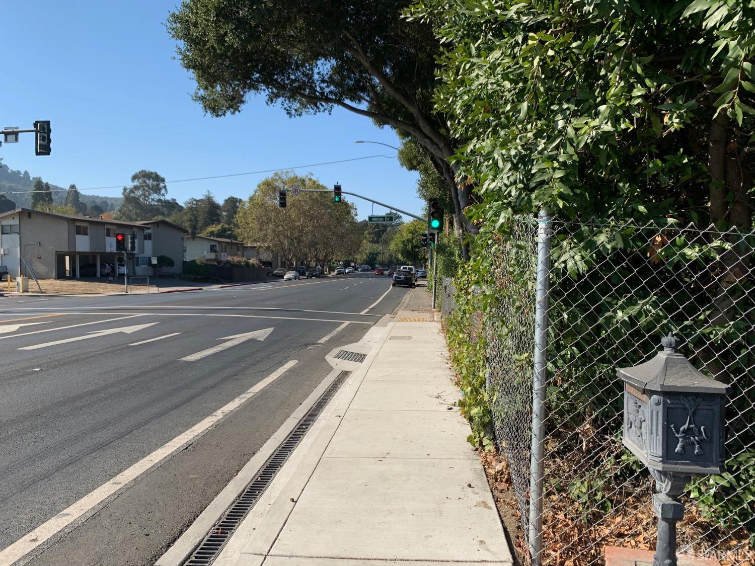 4265 San Pablo Dam Road El Sobrante, CA 94803 - Photo 6 of 24