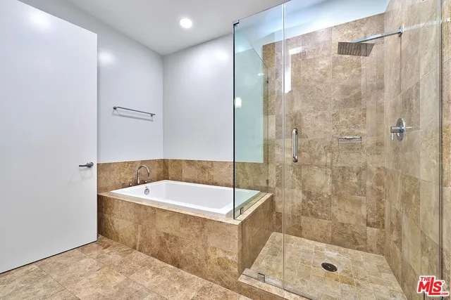 $749,900 | 3223 West 6th Street, Unit 808, Los Angeles, CA 90020