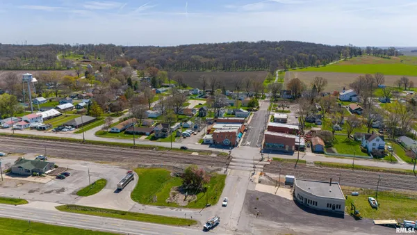 $375,000 | 100-102 Governor Oglesby Street, Elkhart, IL 62634