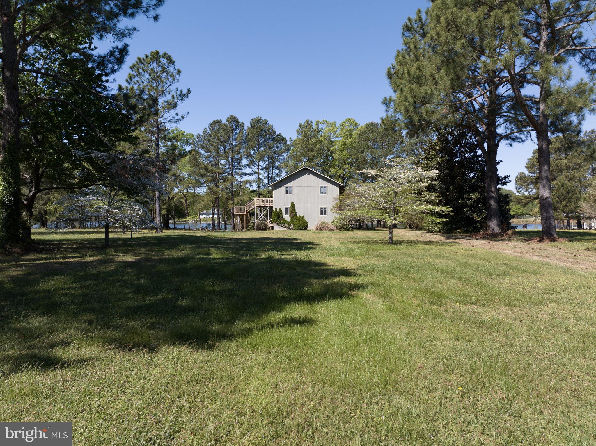 33 Lagrange Avenue Kilmarnock, VA 22482 - Photo 31 of 84 Serene home nestled among tall pines.